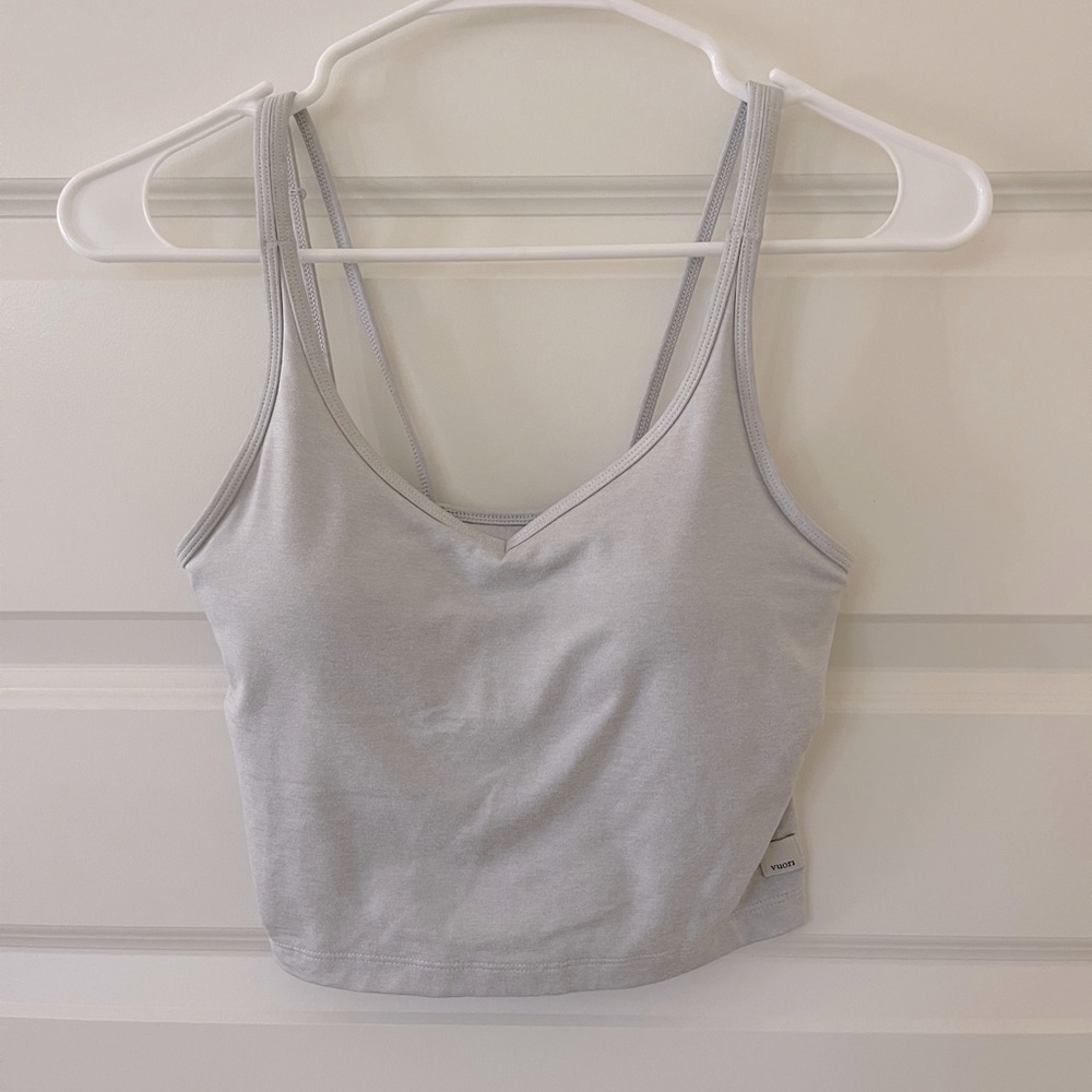Vuori built in bra tank top